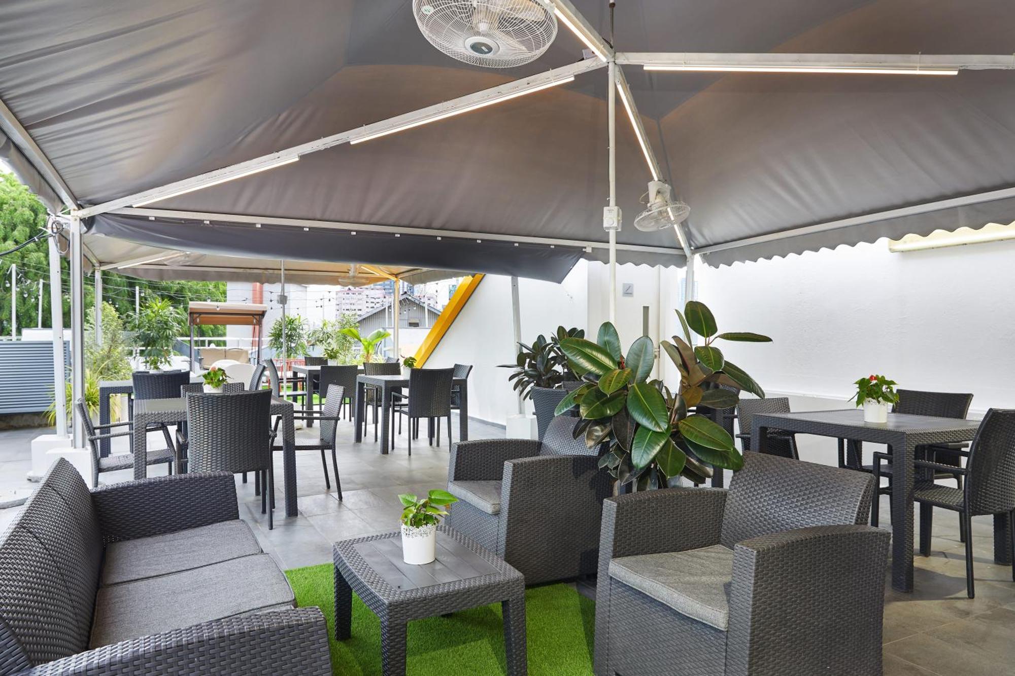 Dash Living On Mackenzie Singapore Exterior photo
